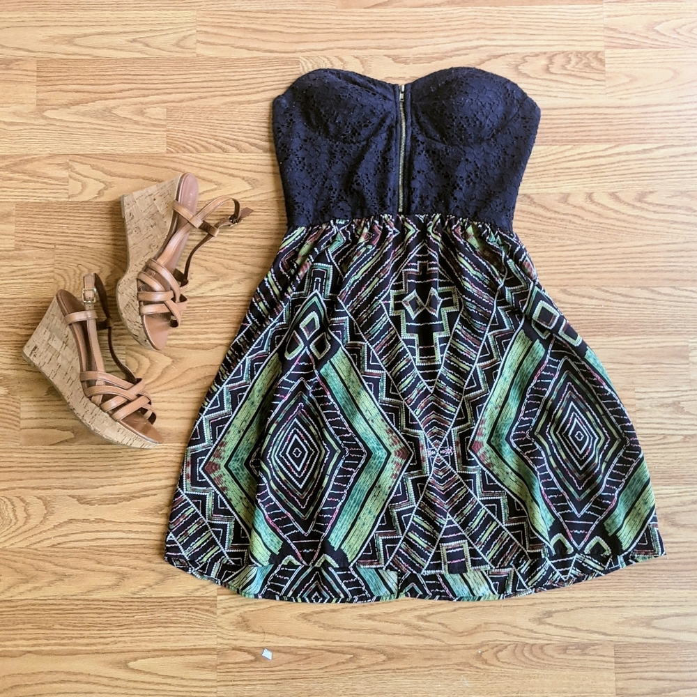 Sweetheart Strapless Aztec Print Dress